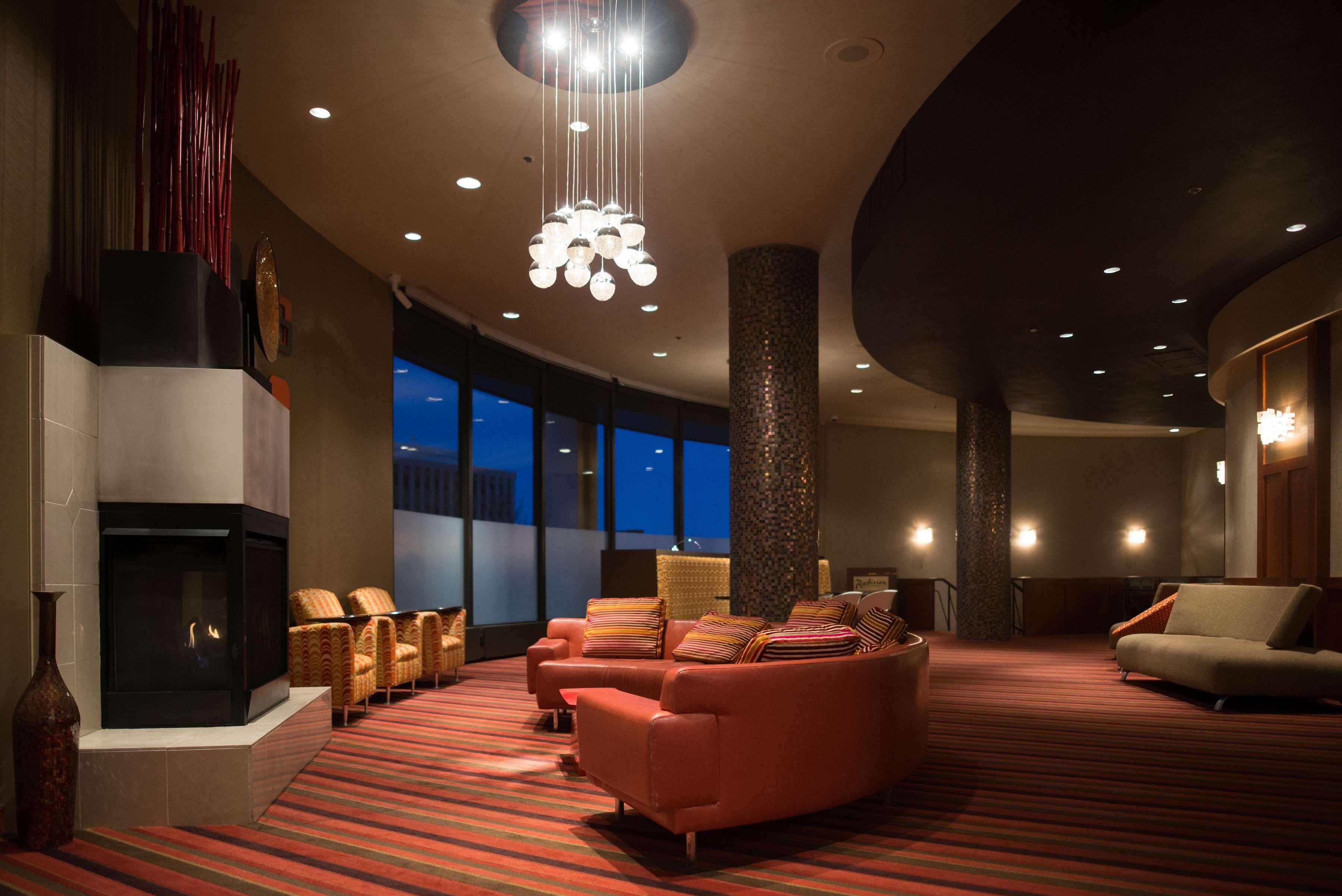 Radisson Hotel Duluth-Harborview Extérieur photo