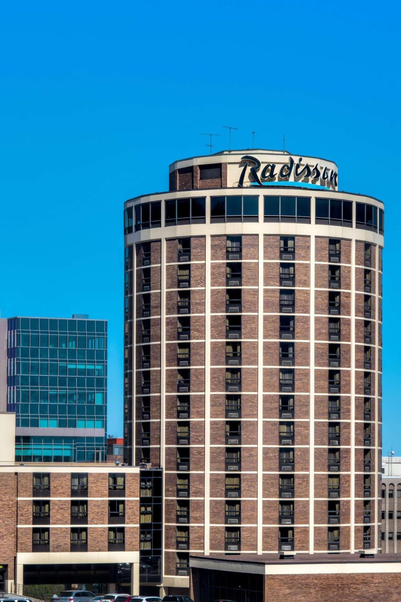 Radisson Hotel Duluth-Harborview Extérieur photo