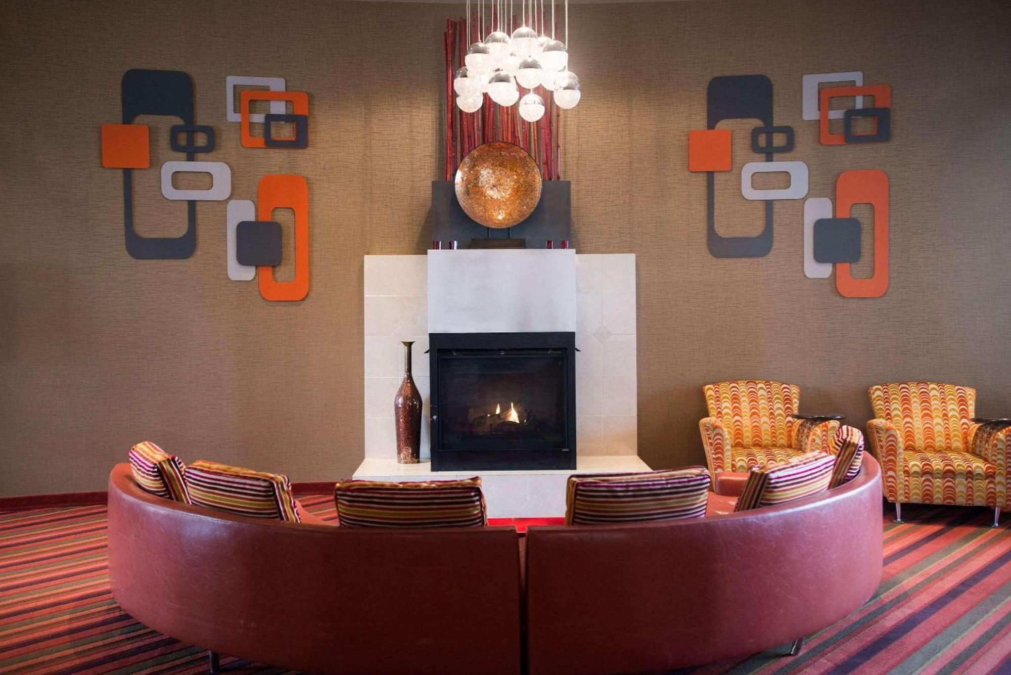 Radisson Hotel Duluth-Harborview Extérieur photo